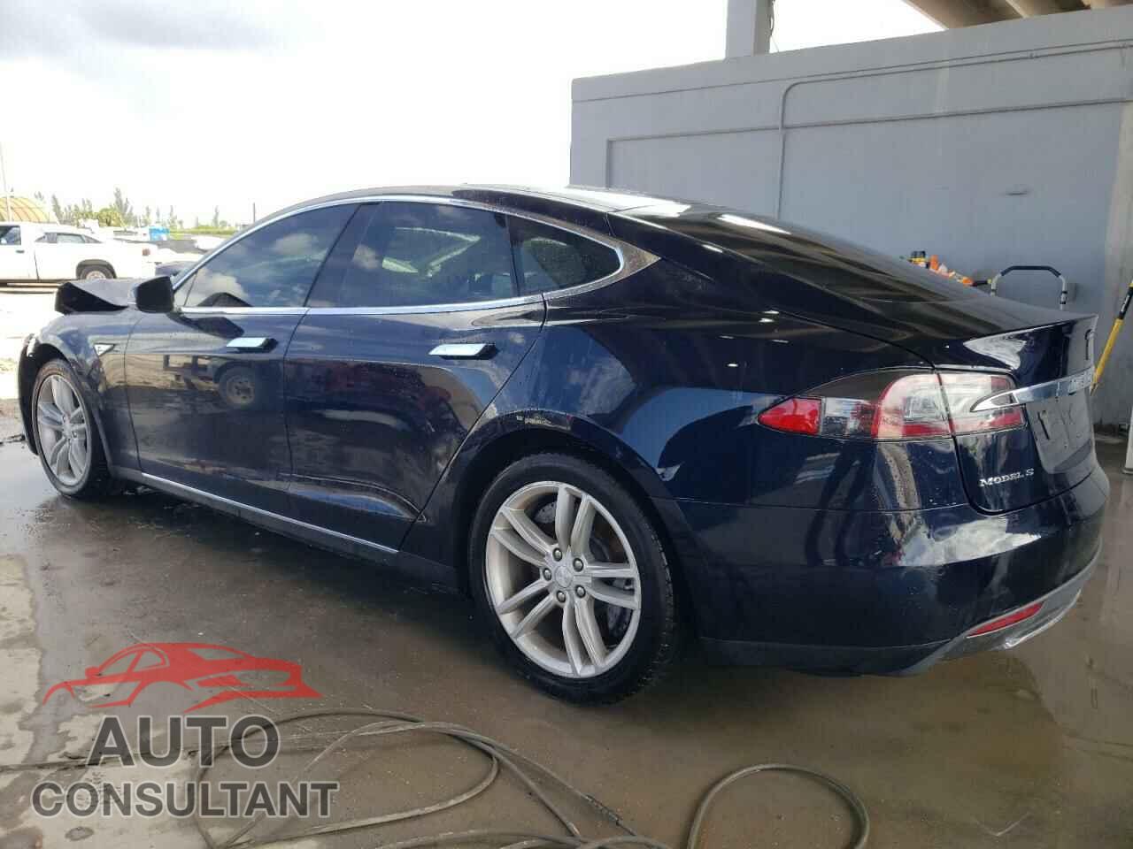 TESLA MODEL S 2014 - 5YJSA1H10EFP55988