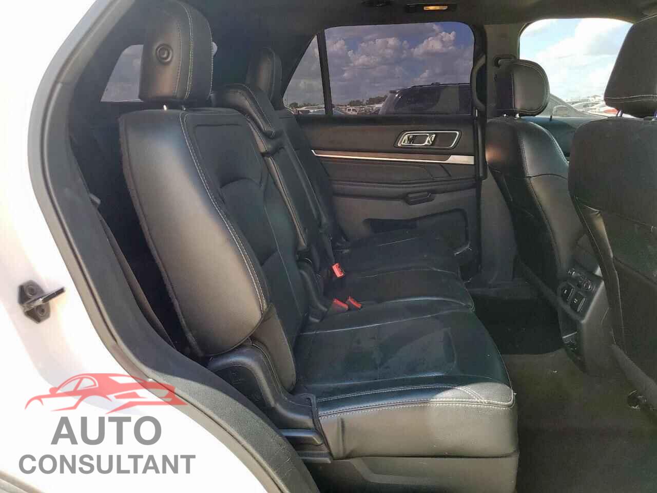 FORD EXPLORER 2017 - 1FM5K7F88HGC20913