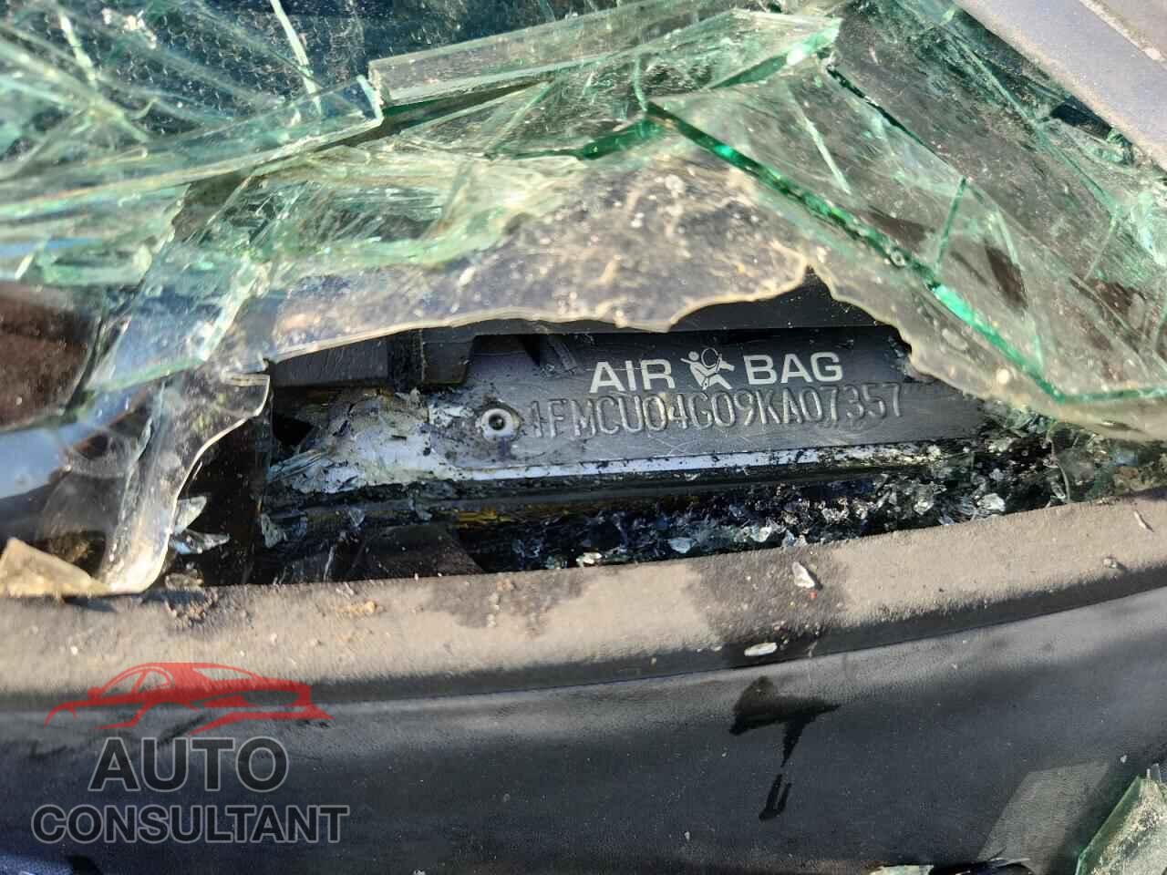 FORD ESCAPE 2009 - 1FMCU04G09KA07357