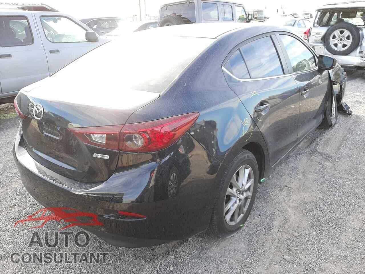 MAZDA 3 2017 - 3MZBN1U79HM103897