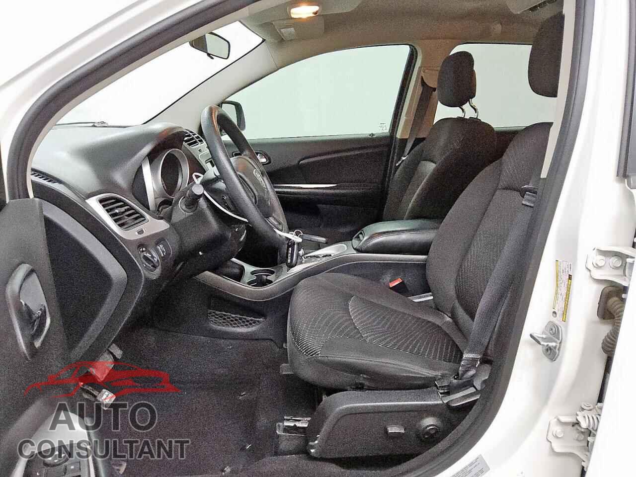 DODGE JOURNEY 2015 - 3C4PDCBG0FT658220