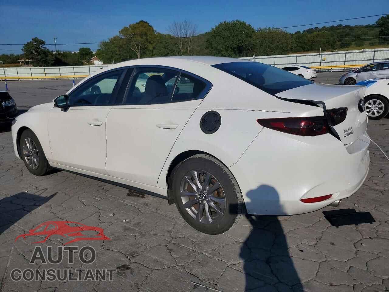 MAZDA 3 2021 - JM1BPAAL7M1306213