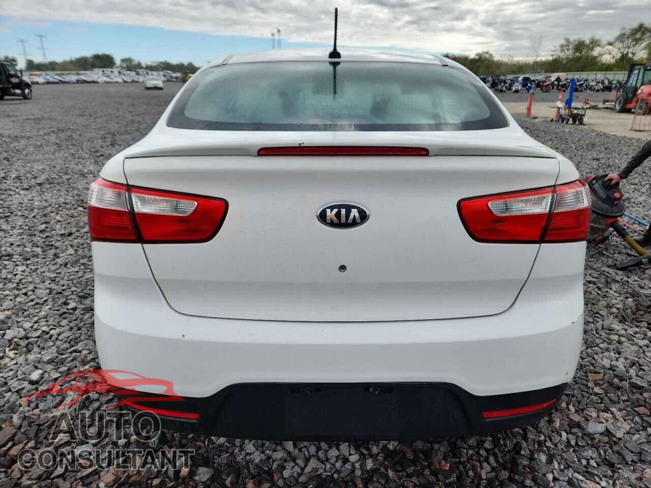 KIA RIO 2013 - KNADM4A39D6241206