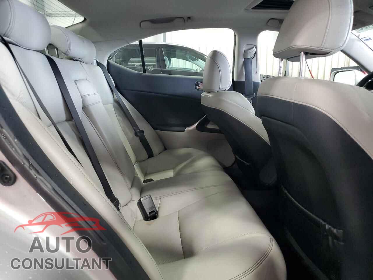 LEXUS IS 2012 - JTHCF5C22C5056906