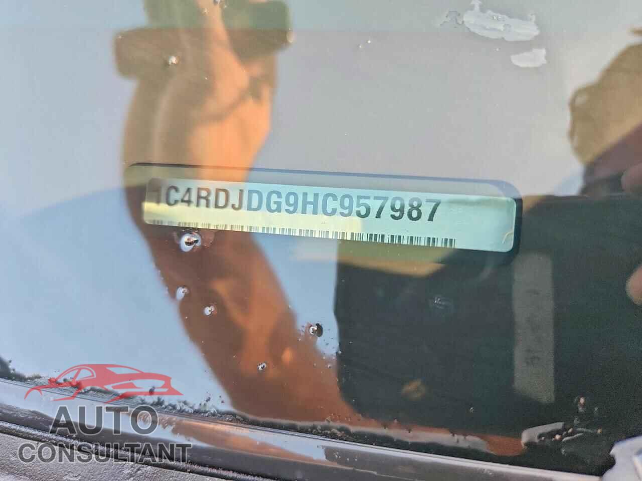 DODGE DURANGO 2017 - 1C4RDJDG9HC957987