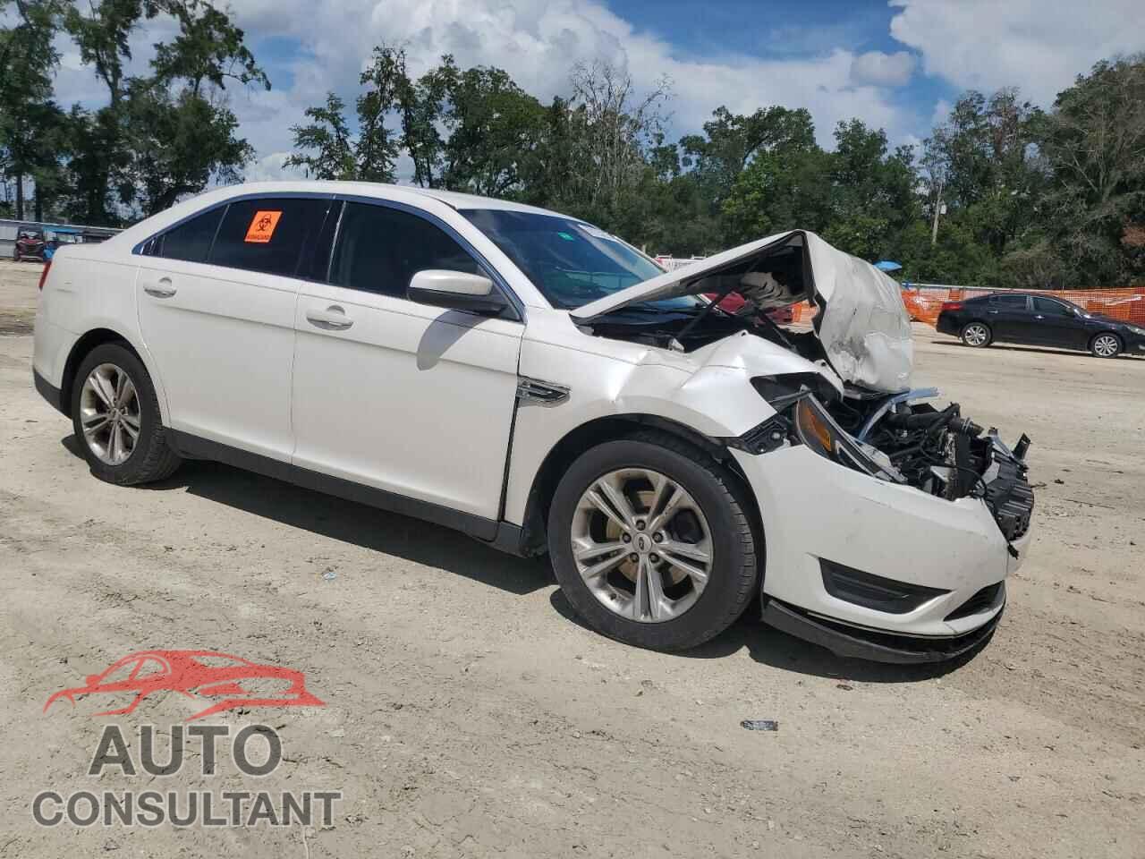 FORD TAURUS 2015 - 1FAHP2E87FG193648