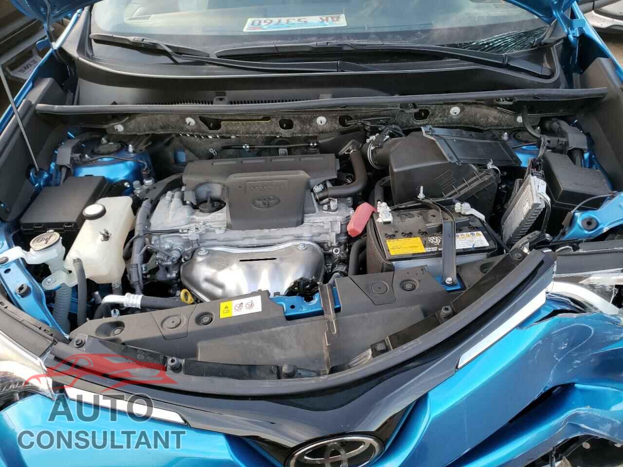 TOYOTA RAV4 2017 - JTMDFREV9HJ701778