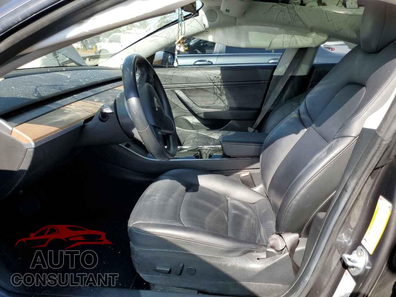 TESLA MODEL 3 2018 - 5YJ3E1EA9JF005044