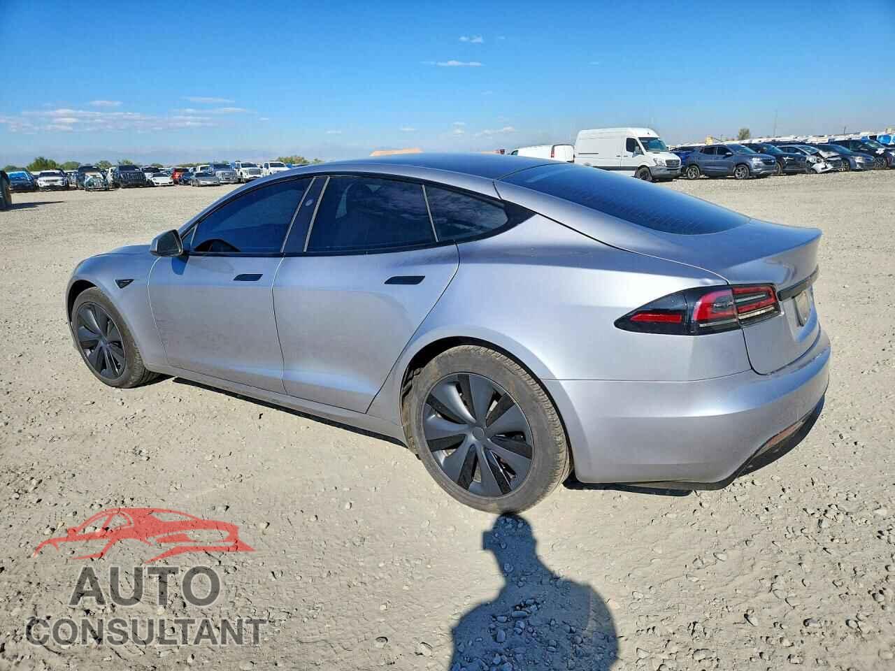 TESLA MODEL S 2025 - 5YJSA1E52SF551390
