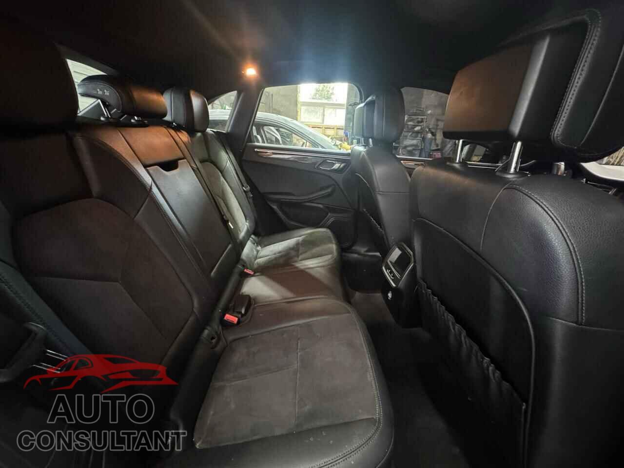 PORSCHE MACAN 2015 - WP1AB2A51FLB71642
