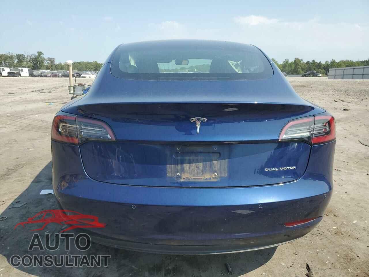 TESLA MODEL 3 2018 - 5YJ3E1EB9JF064362