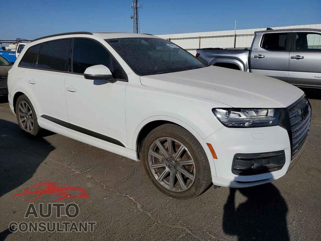 AUDI Q7 2018 - WA1VAAF79JD026131