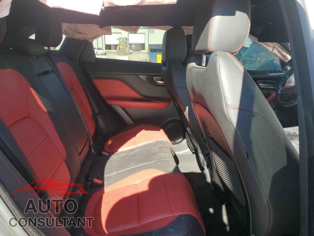 JAGUAR F-PACE 2018 - SADCL2GX9JA322431