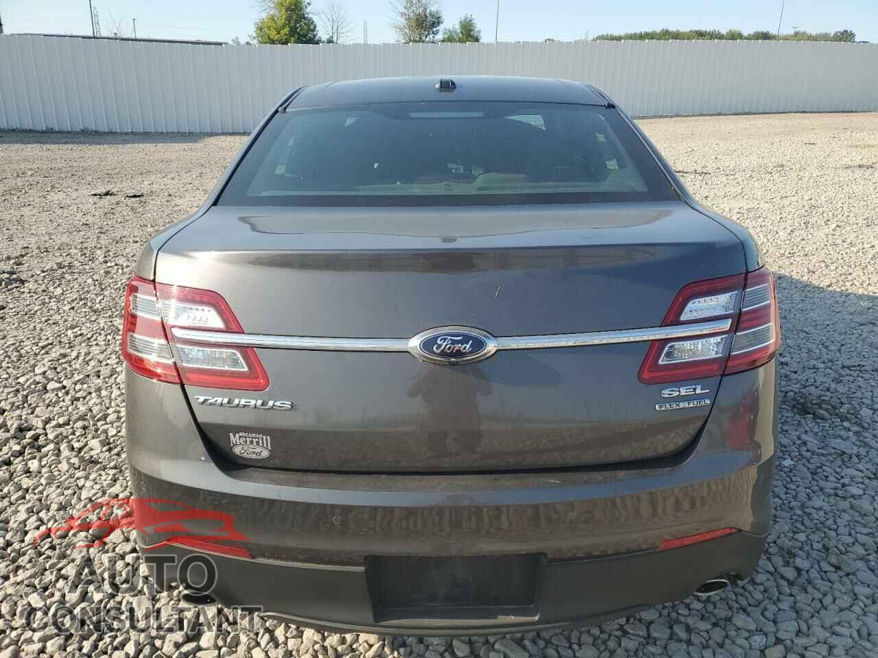FORD TAURUS 2016 - 1FAHP2E88GG141656