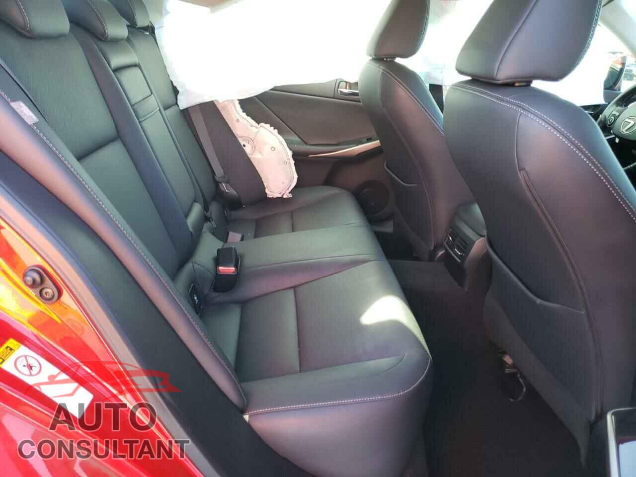 LEXUS IS 2016 - JTHBA1D23G5002134
