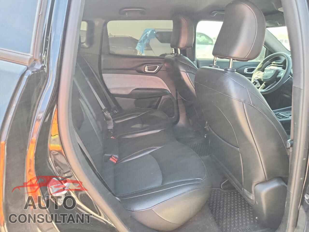JEEP COMPASS 2023 - 3C4NJDFN9PT518005