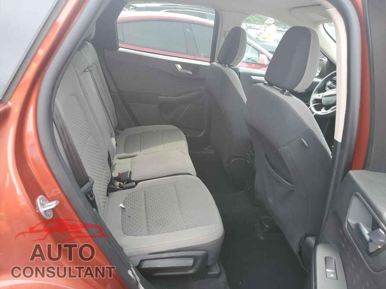 FORD ESCAPE 2020 - 1FMCU0G60LUA00763