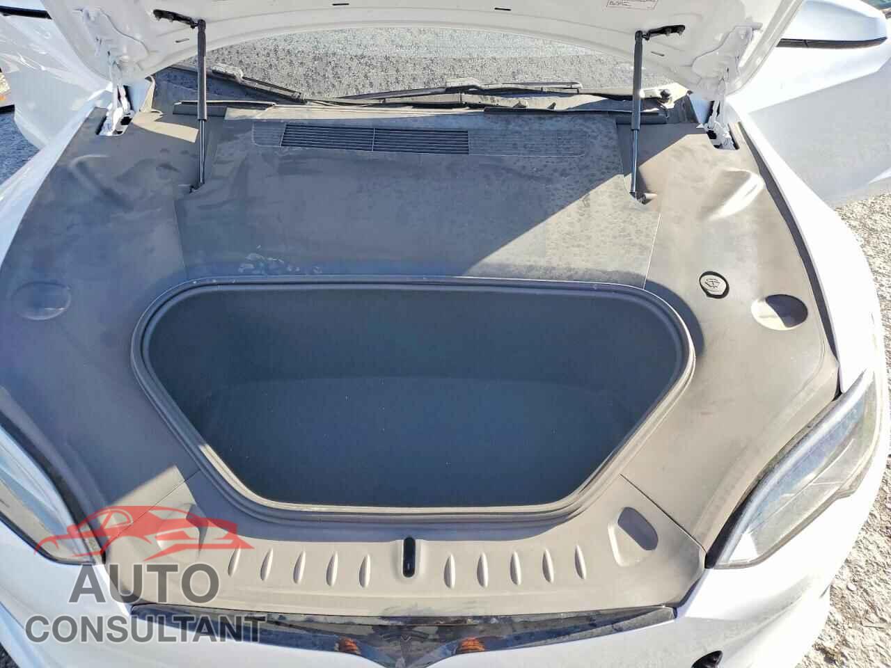TESLA MODEL S 2026 - 5YJSA1E50TF558260