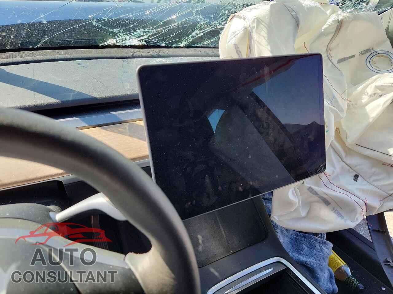 TESLA MODEL Y 2024 - 7SAYGDEDXRF092365