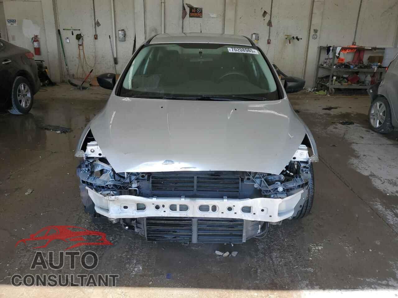 FORD FOCUS 2017 - 1FADP3E23HL241608