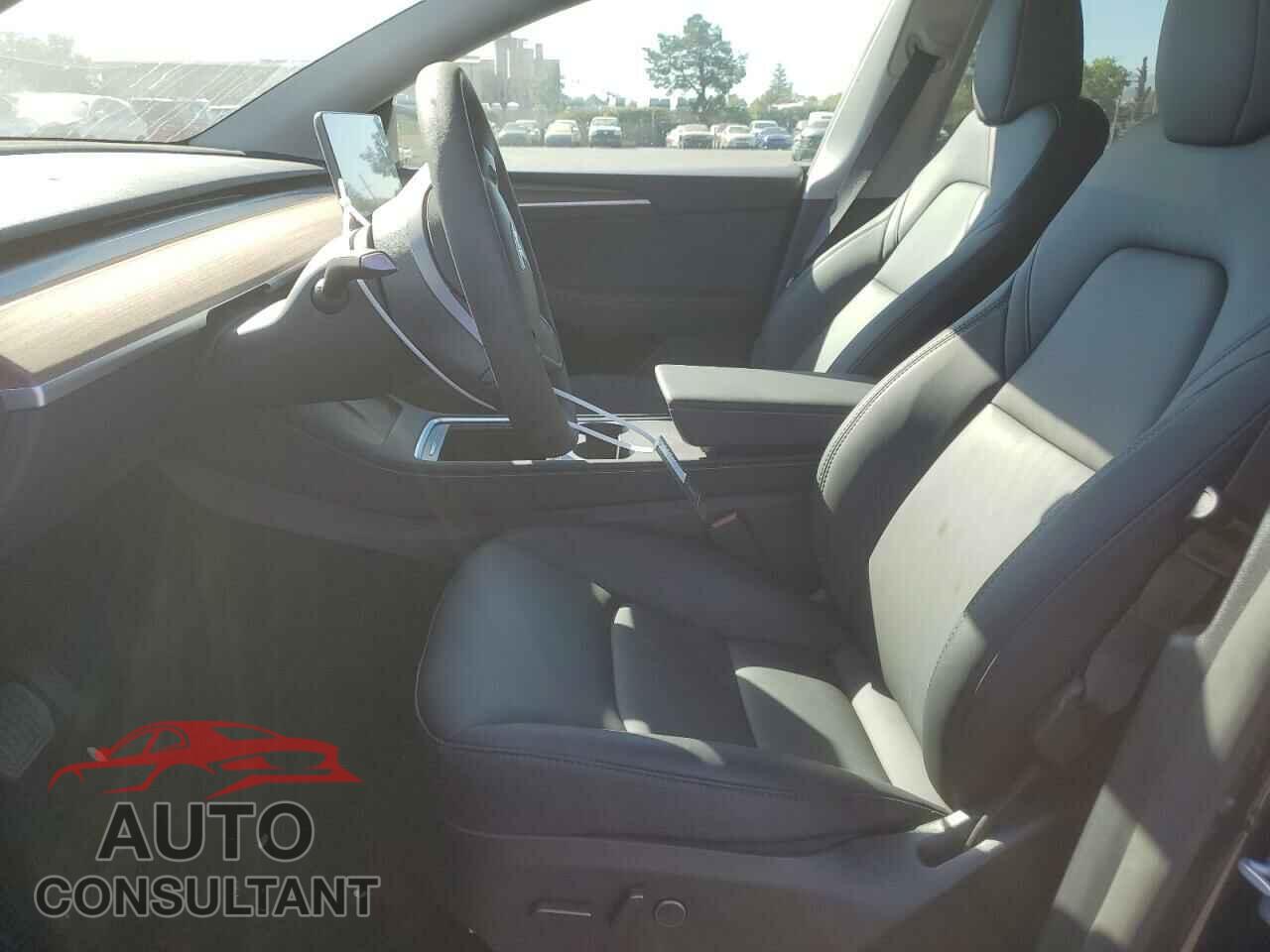 TESLA MODEL Y 2024 - 7SAYGDEE7RF032021