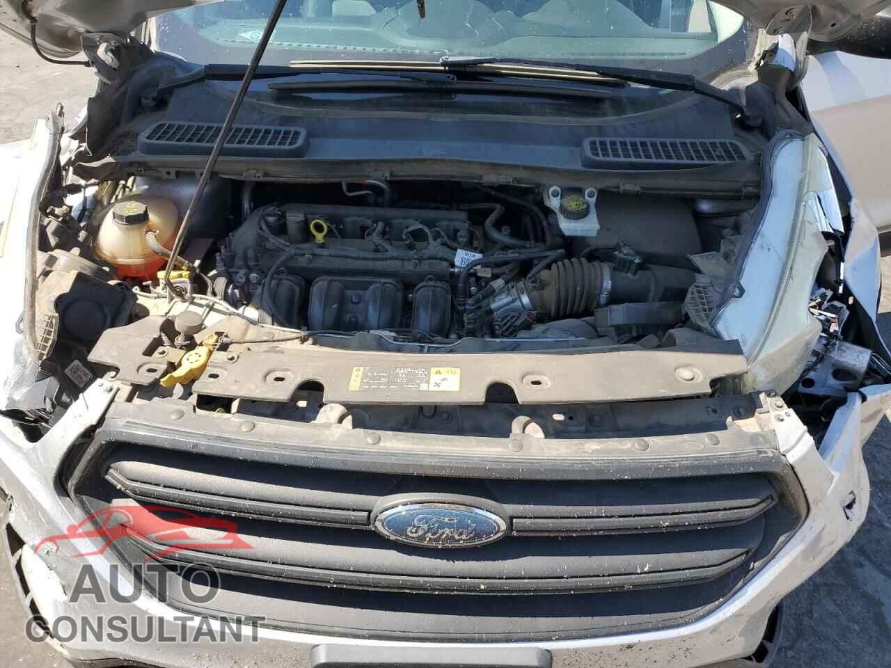 FORD ESCAPE 2017 - 1FMCU0F7XHUC80757