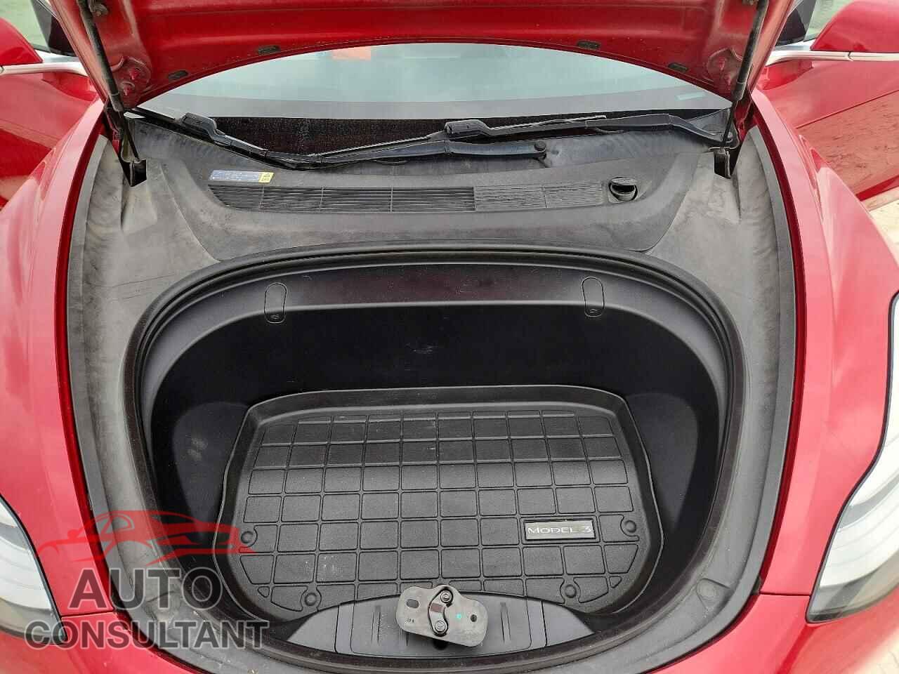 TESLA MODEL 3 2018 - 5YJ3E1EA3JF039755