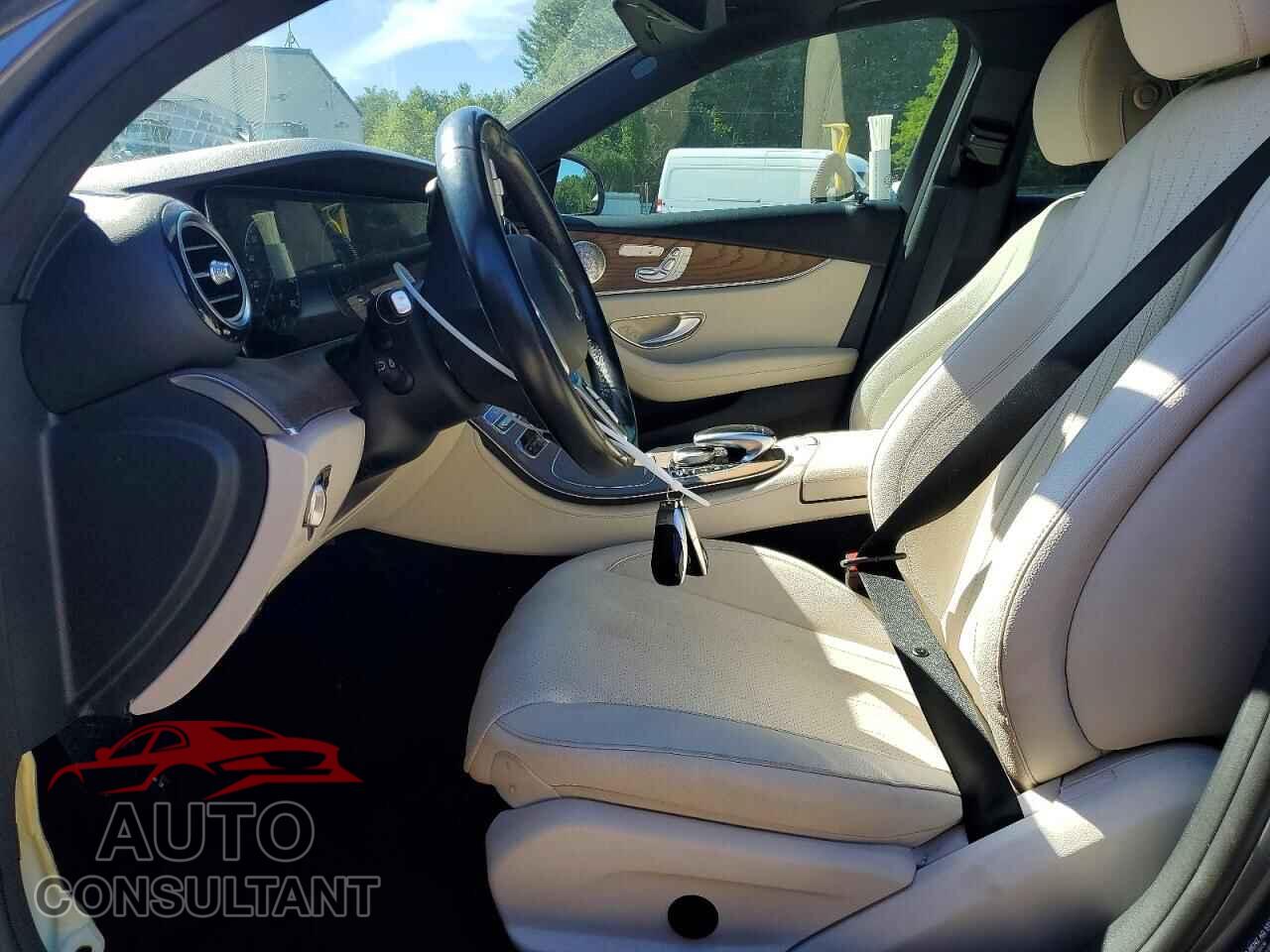 MERCEDES-BENZ E-CLASS 2020 - W1KZF8EB9LA845254