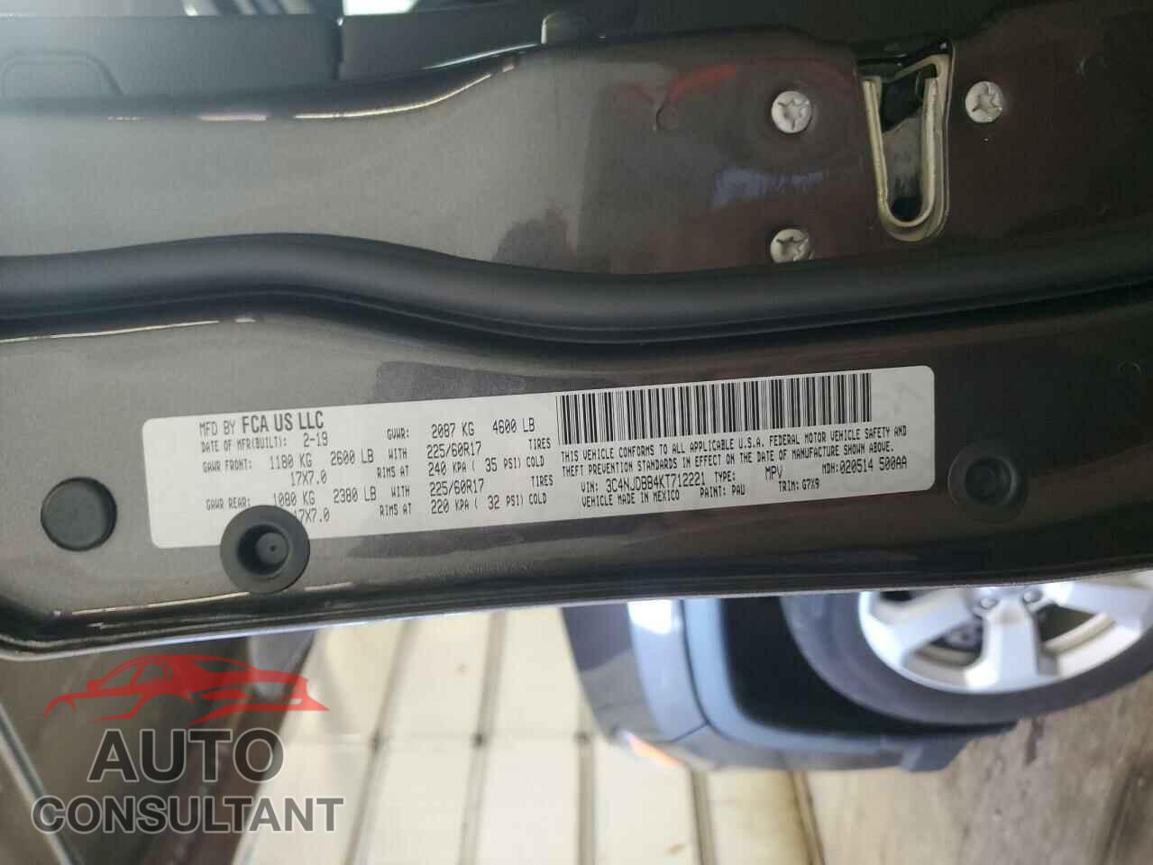 JEEP COMPASS 2019 - 3C4NJDBB4KT712221