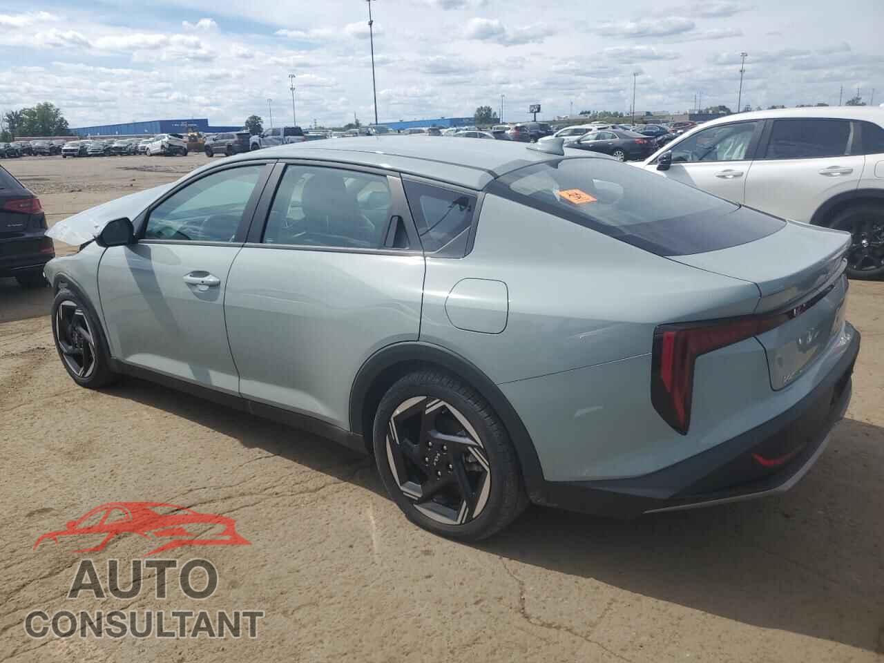 KIA K4 EX 2025 - 3KPFU4DE2SE008140