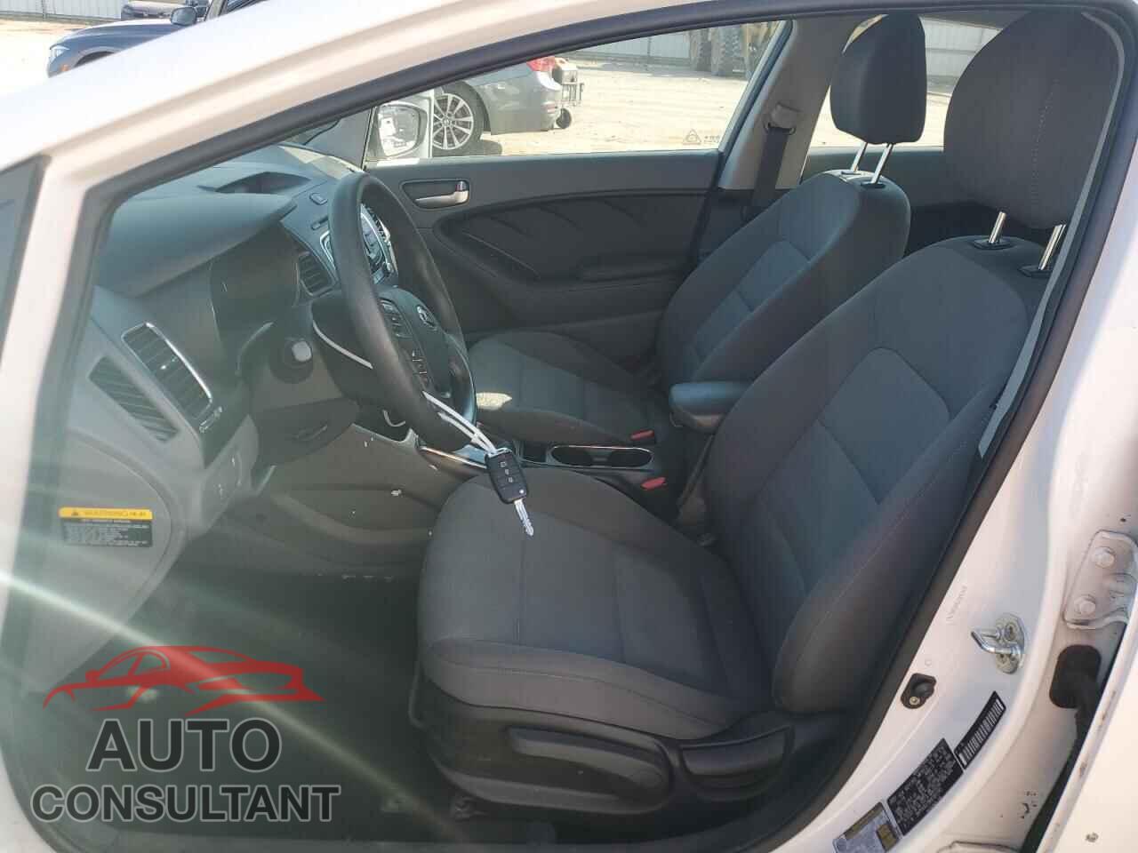 KIA FORTE 2017 - 3KPFK4A78HE081761