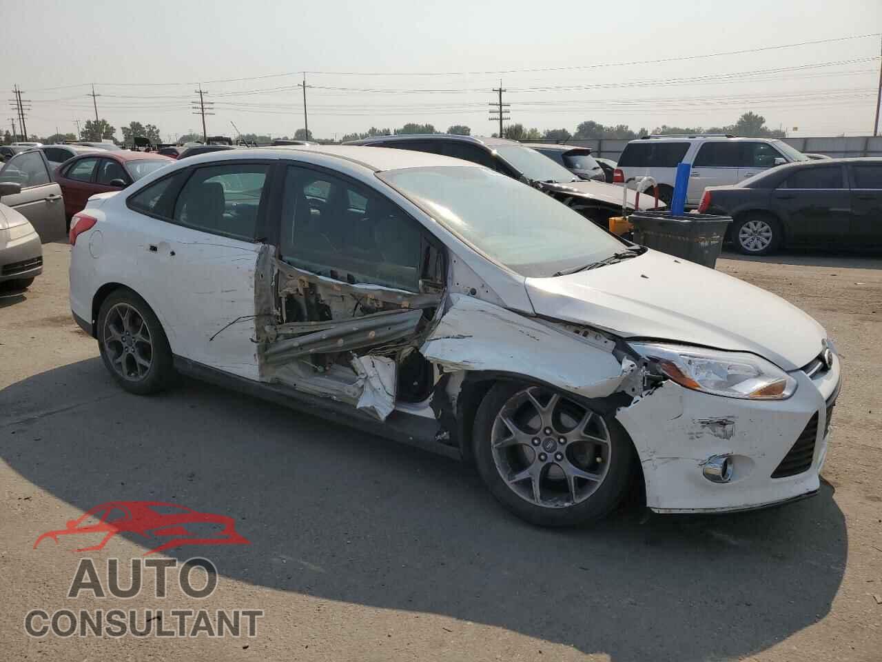 FORD FOCUS 2014 - 1FADP3F22EL110454