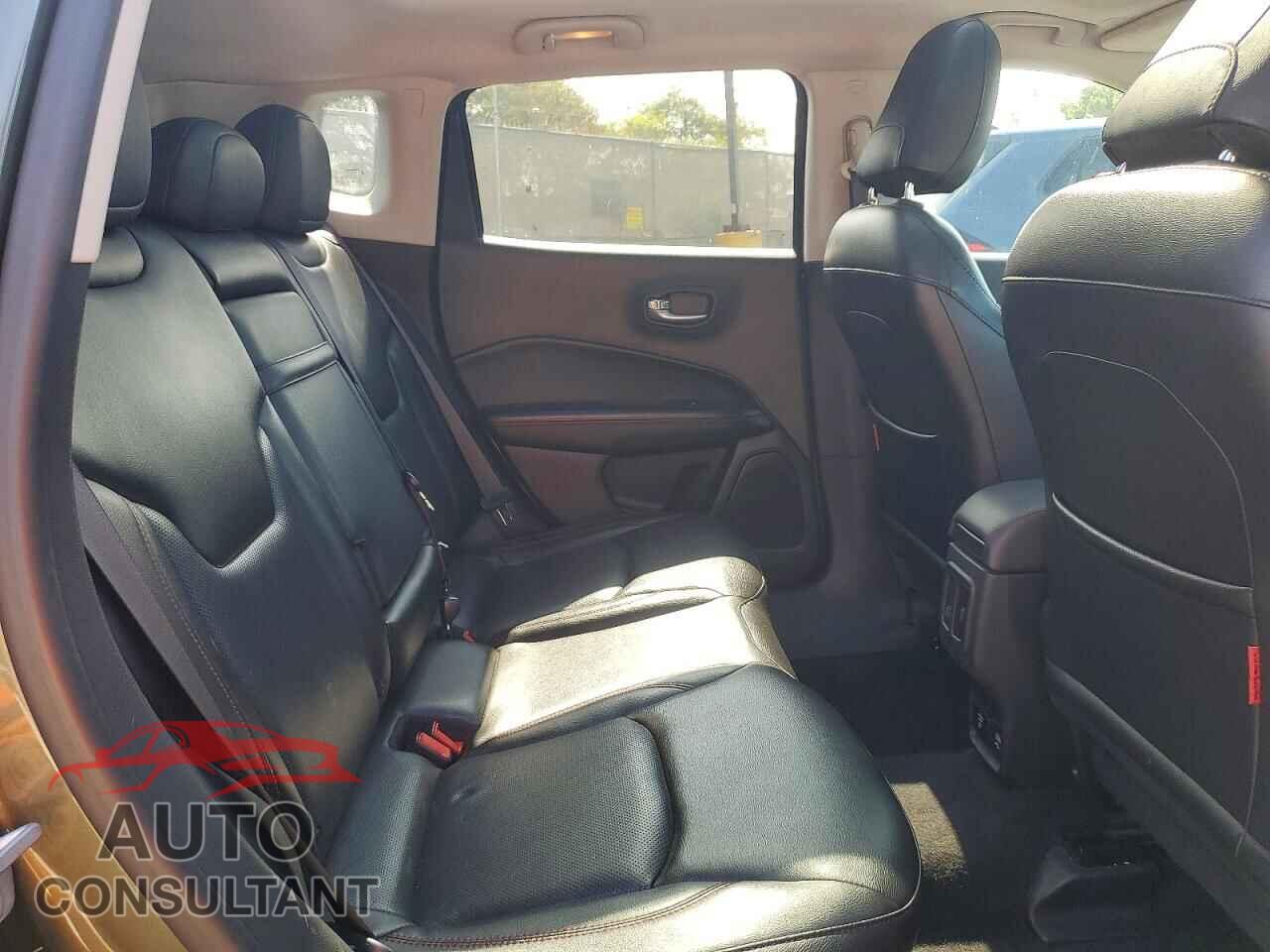 JEEP COMPASS 2018 - 3C4NJDDB0JT232186