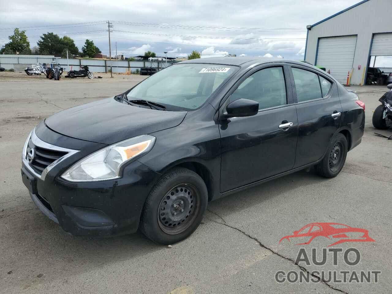 NISSAN VERSA 2019 - 3N1CN7AP0KL877535