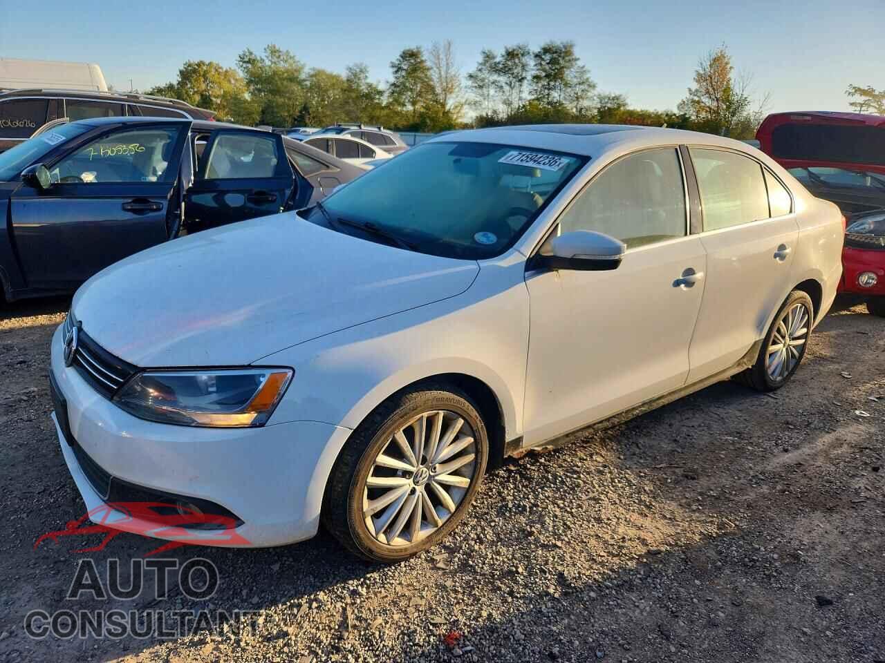 VOLKSWAGEN JETTA 2011 - 3VWLX7AJ1BM364983