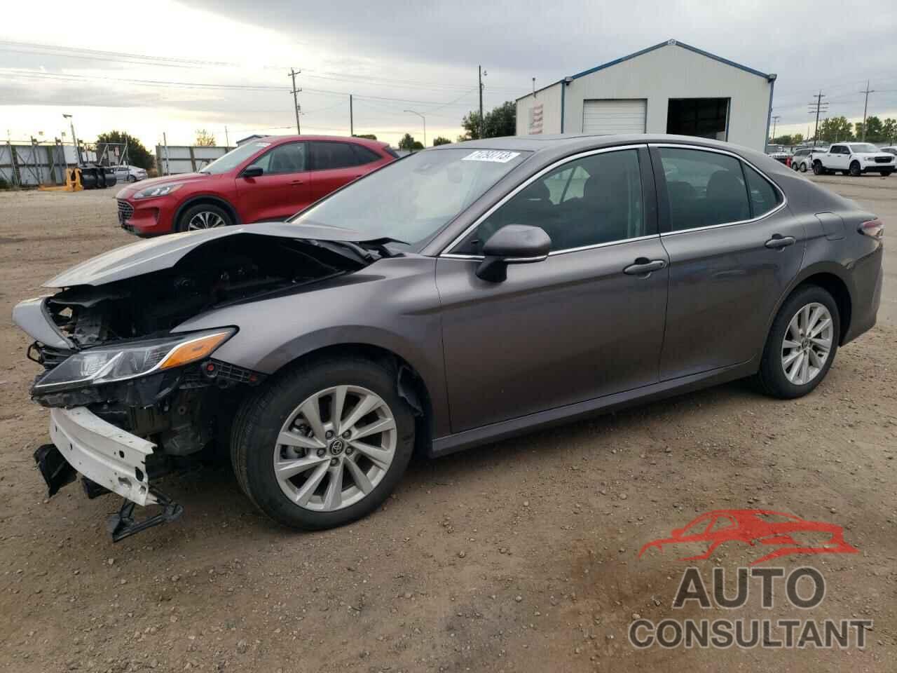 TOYOTA CAMRY 2022 - 4T1R11BK1NU062883