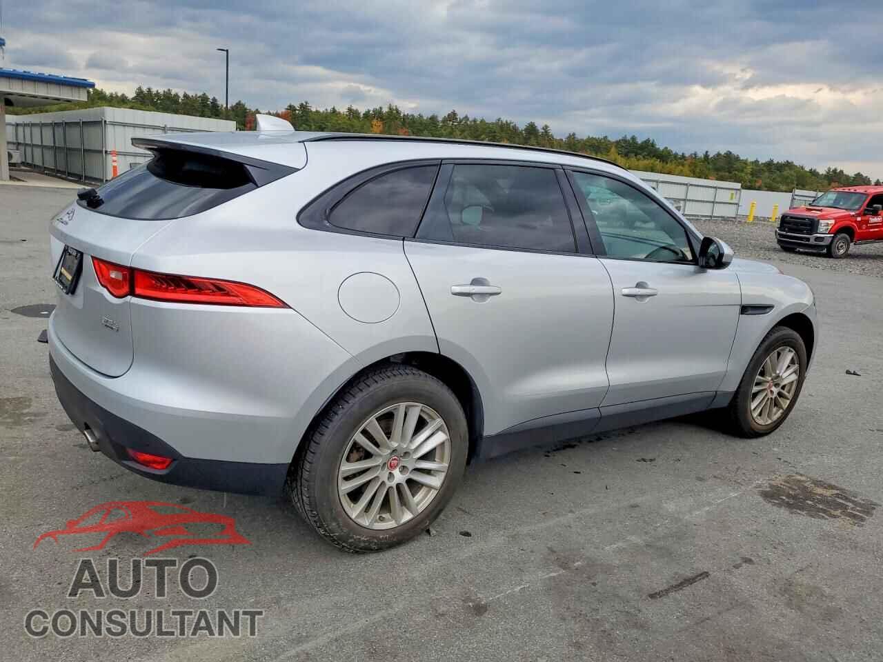 JAGUAR F-PACE 2017 - SADCK2BV9HA069095