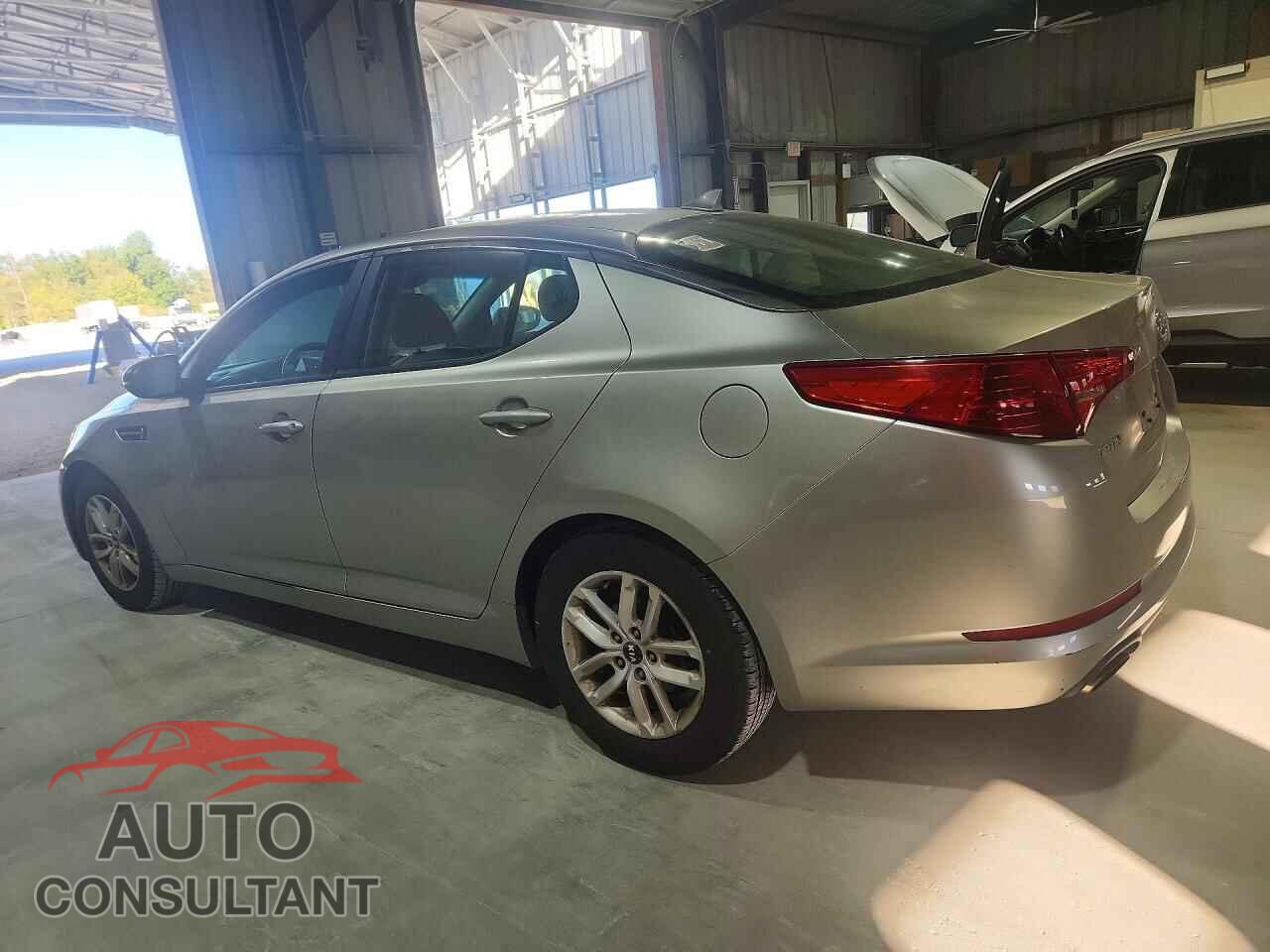 KIA OPTIMA 2011 - KNAGM4A72B5123260
