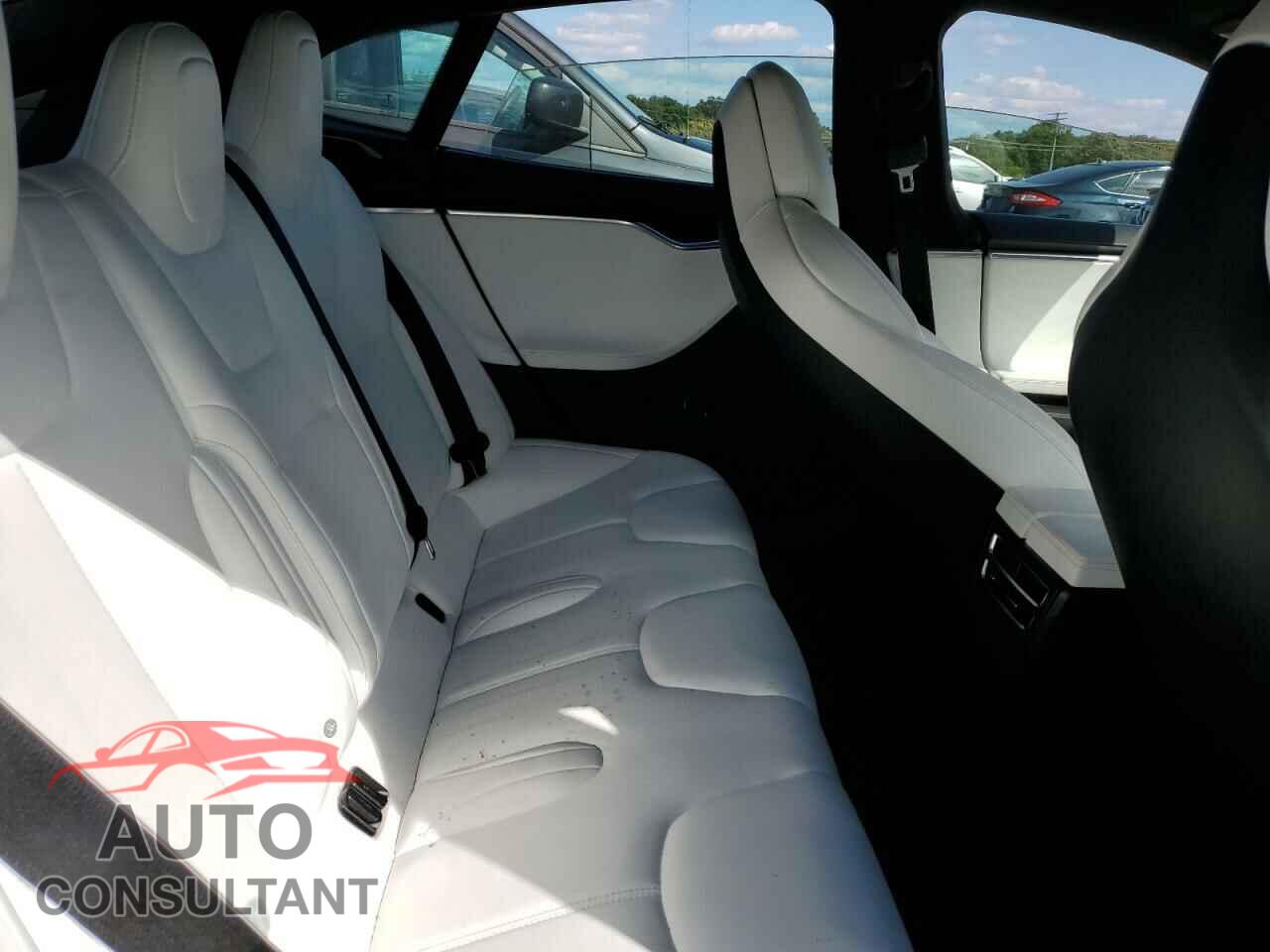 TESLA MODEL S 2017 - 5YJSA1E25HF198464