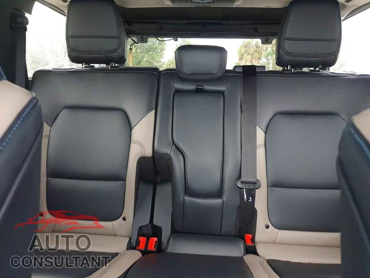 FORD BRONCO 2024 - 1FMEE2BP7RLB13996