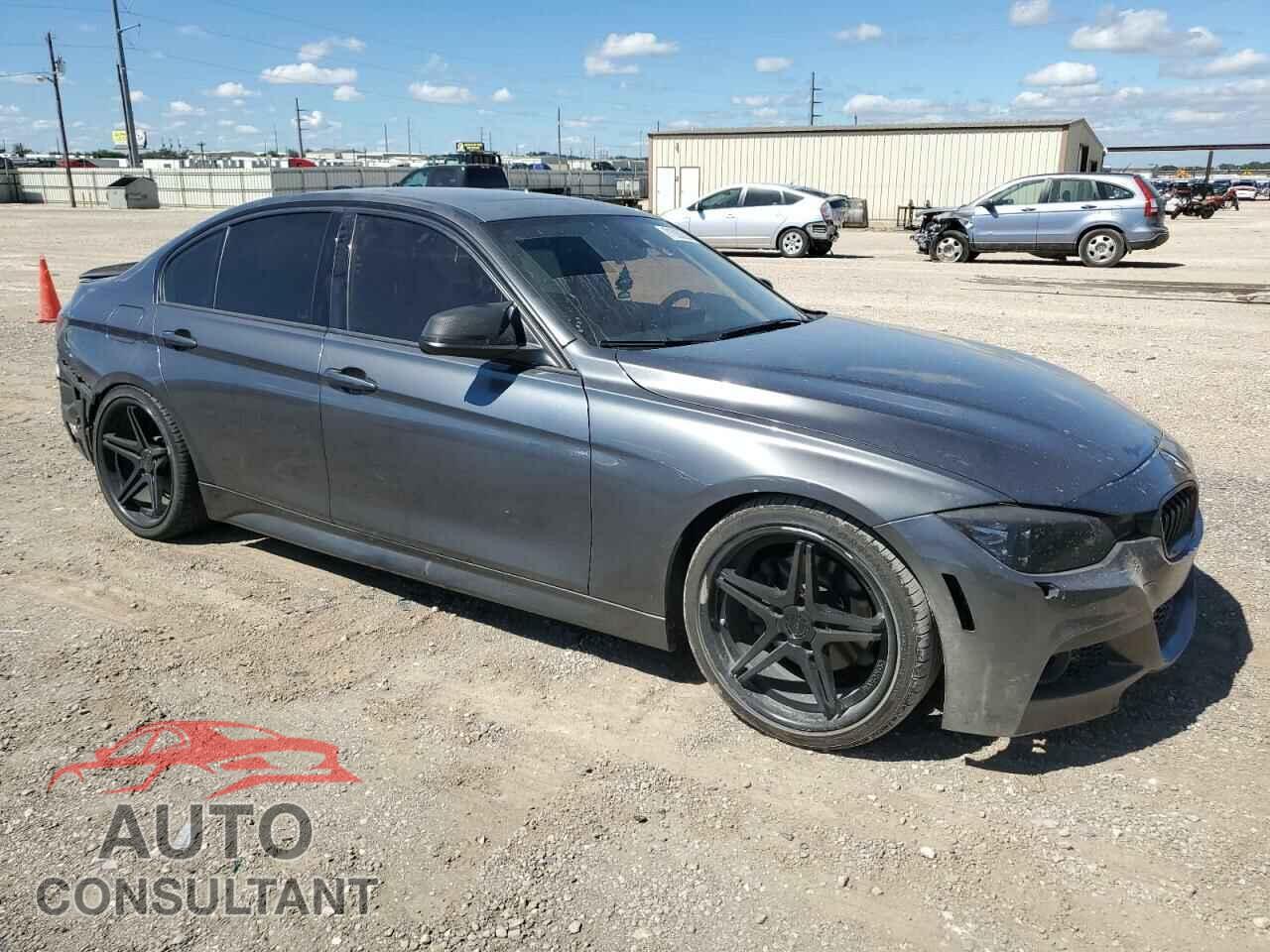 BMW 3 SERIES 2016 - WBA8E9C58GK646396