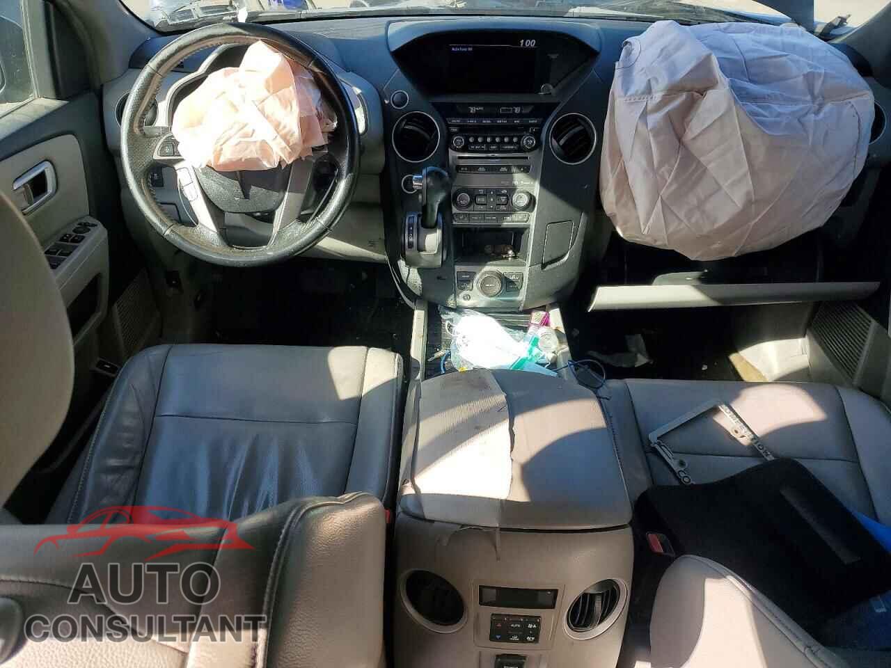 HONDA PILOT 2013 - 5FNYF4H6XDB031300