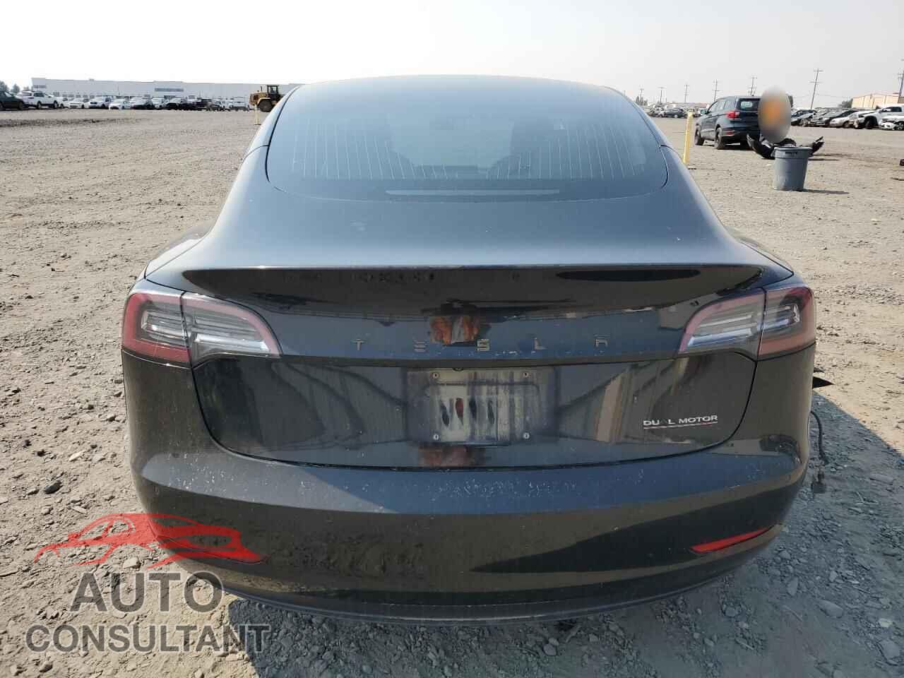 TESLA MODEL 3 2018 - 5YJ3E1EB4JF111734