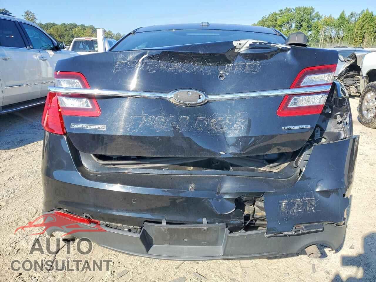 FORD TAURUS 2016 - 1FAHP2L82GG147617