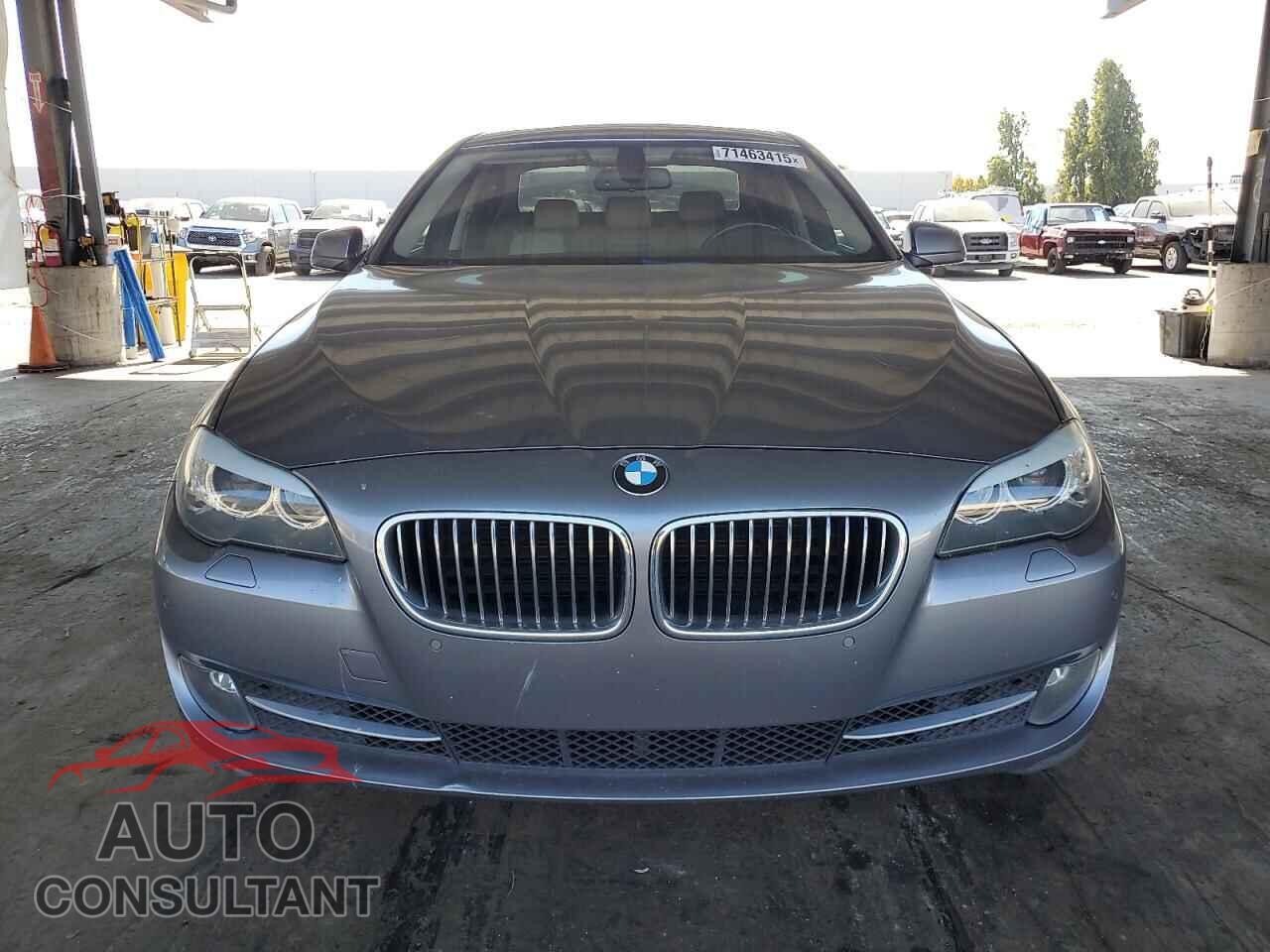 BMW 5 SERIES 2011 - WBAFR1C51BC749465