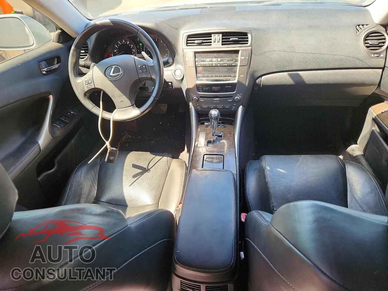 LEXUS IS 2010 - JTHBF5C20A5126301