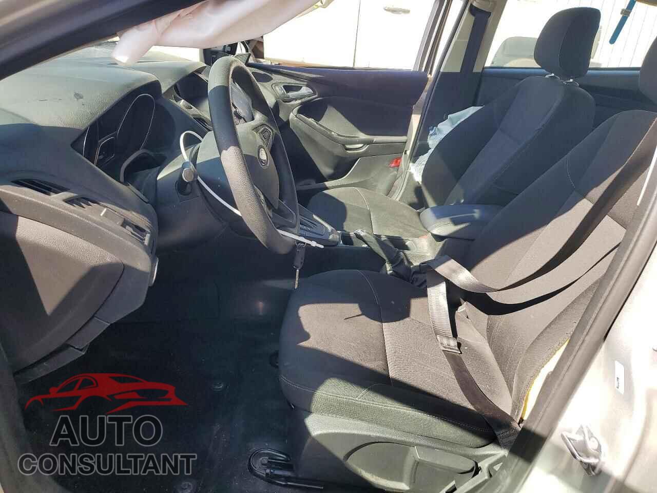 FORD FOCUS 2018 - 1FADP3FE0JL331510
