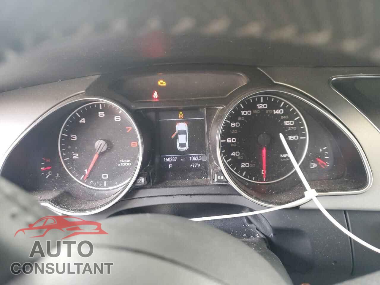 AUDI A5 2011 - WAULFAFR0BA029452