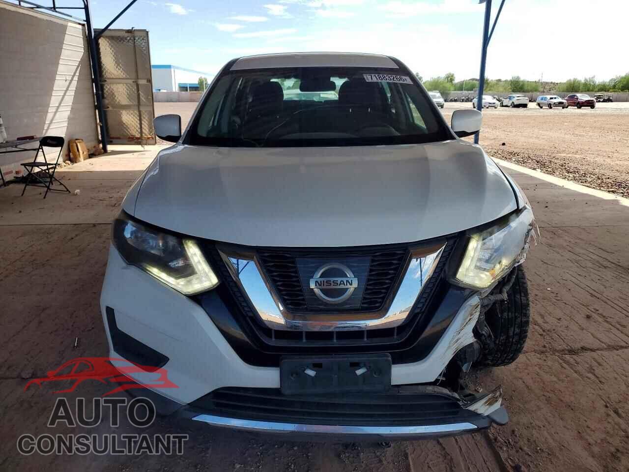 NISSAN ROGUE 2017 - KNMAT2MT8HP585327