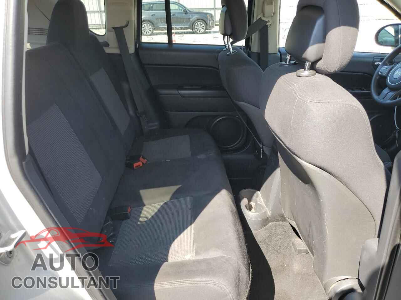 JEEP COMPASS 2011 - 1J4NF1FB2BD215548